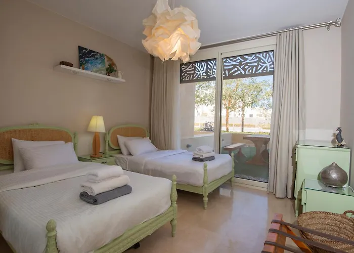 Apartment Ollystays - Free & Pool Access, Mangroovy 2br, El Gouna *