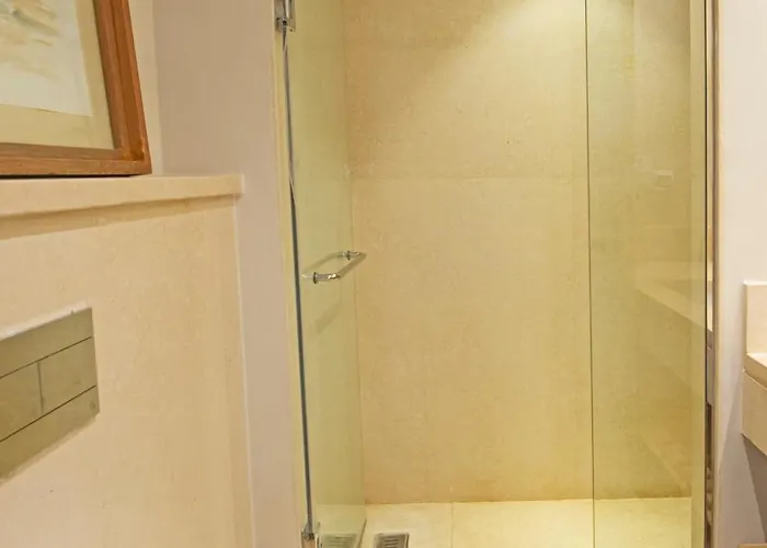 Ollystays - Free & Pool Access, Mangroovy 2br, El Gouna Apartment
