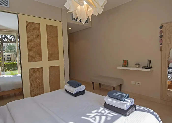 Ollystays - Free & Pool Access, Mangroovy 2br, El Gouna *