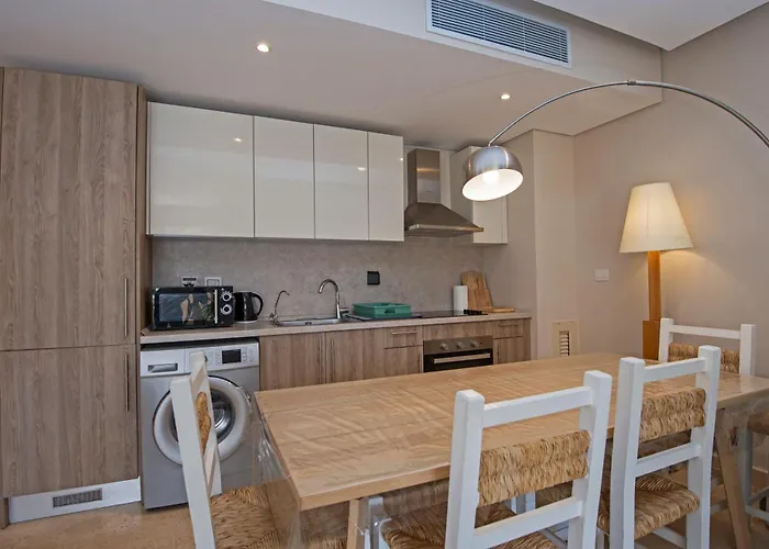 Ollystays - Free & Pool Access, Mangroovy 2br, El Gouna Apartment