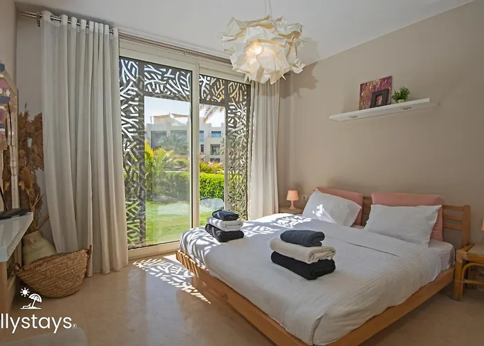 Daire Ollystays - Free & Pool Access, Mangroovy 2br, El Gouna Hurgada
